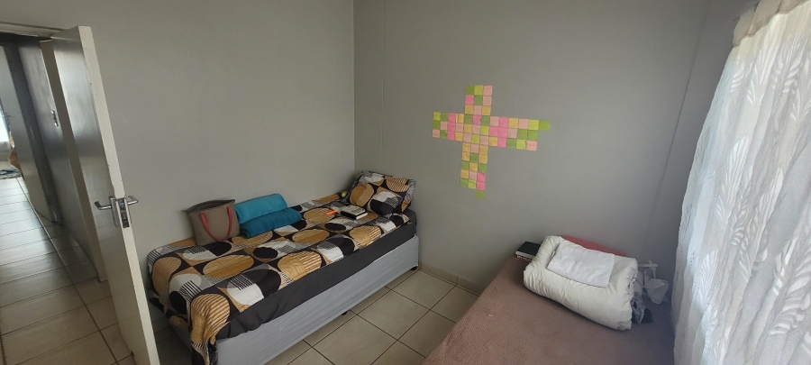 2 Bedroom Property for Sale in Waterkloof Glen Gauteng