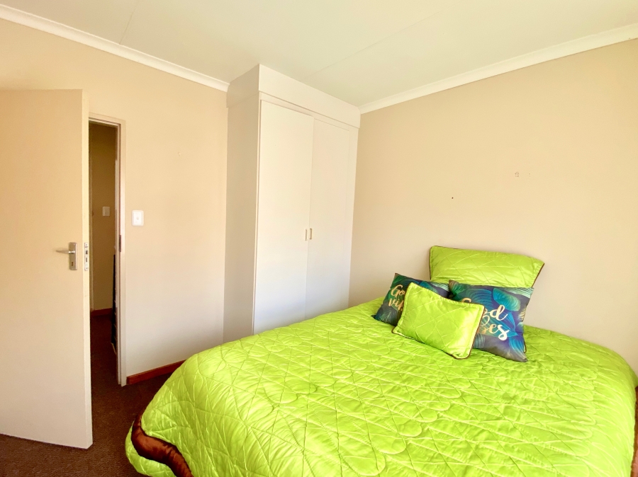 To Let 3 Bedroom Property for Rent in Hazeldean Gauteng