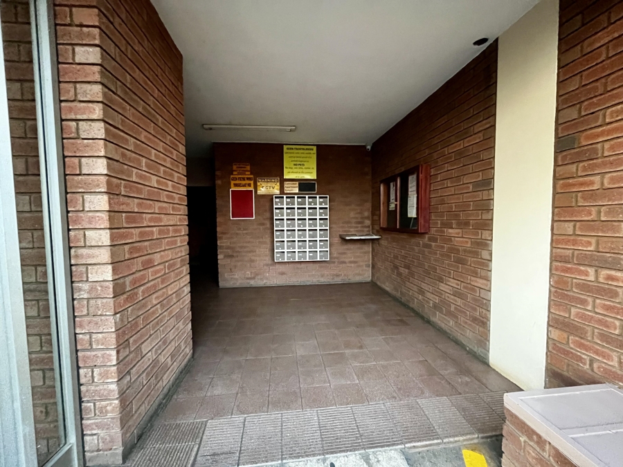 2 Bedroom Property for Sale in Wonderboom South Gauteng