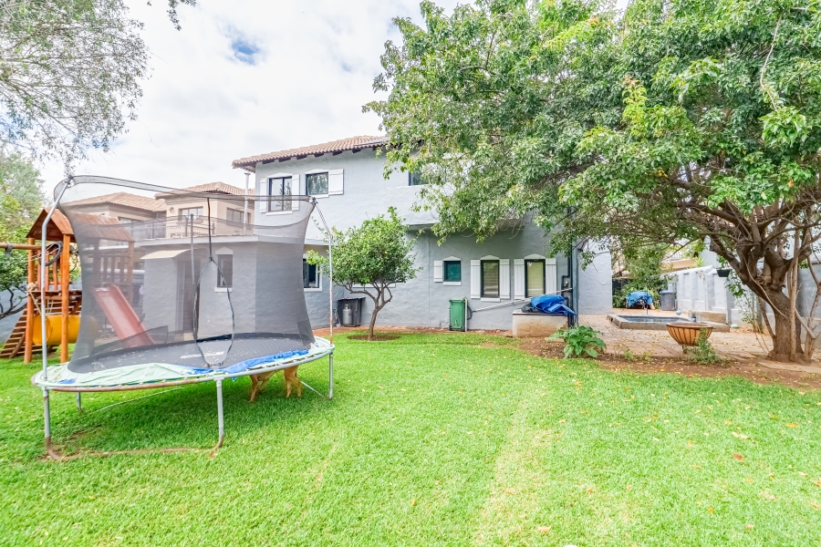 4 Bedroom Property for Sale in Willow Acres Gauteng