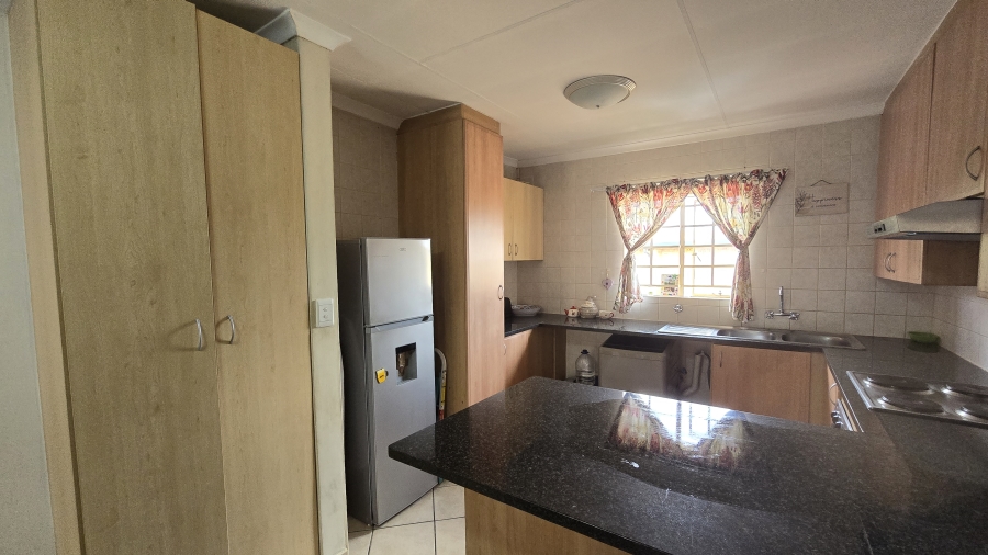 2 Bedroom Property for Sale in The Wilds Gauteng