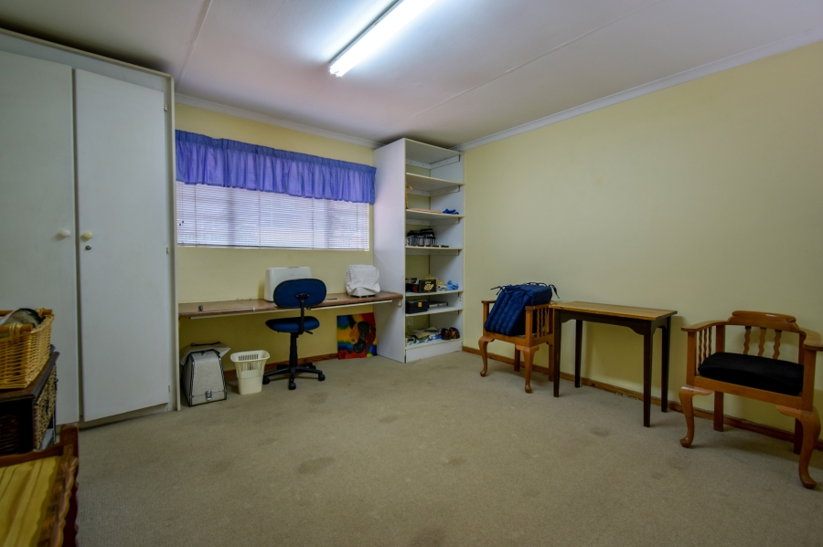 5 Bedroom Property for Sale in Moreleta Park Gauteng