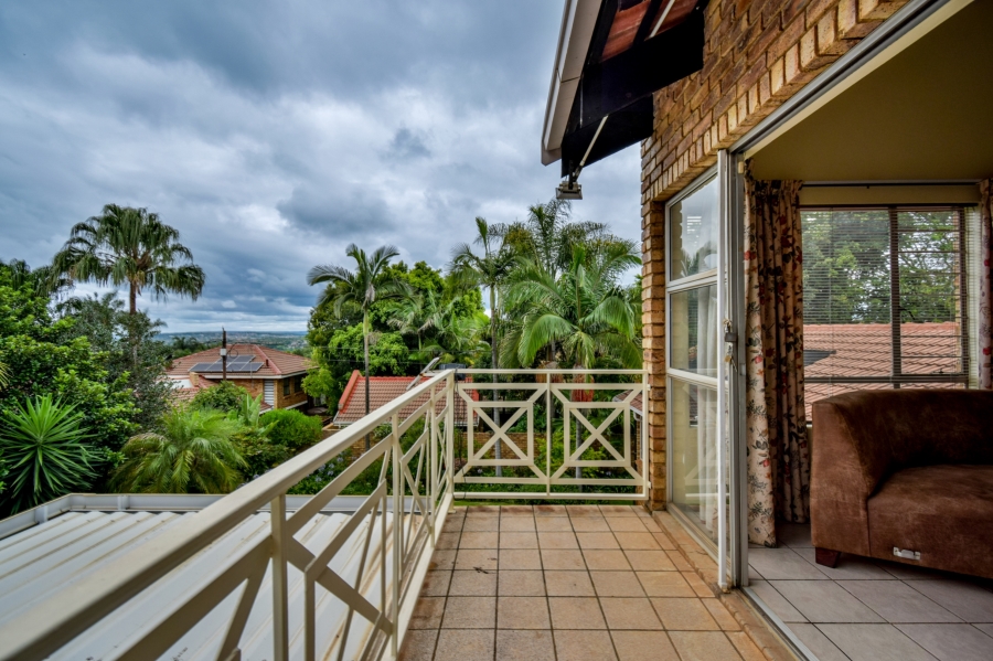 5 Bedroom Property for Sale in Moreleta Park Gauteng
