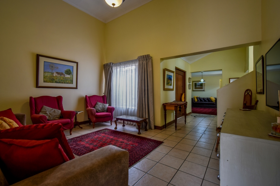 5 Bedroom Property for Sale in Moreleta Park Gauteng