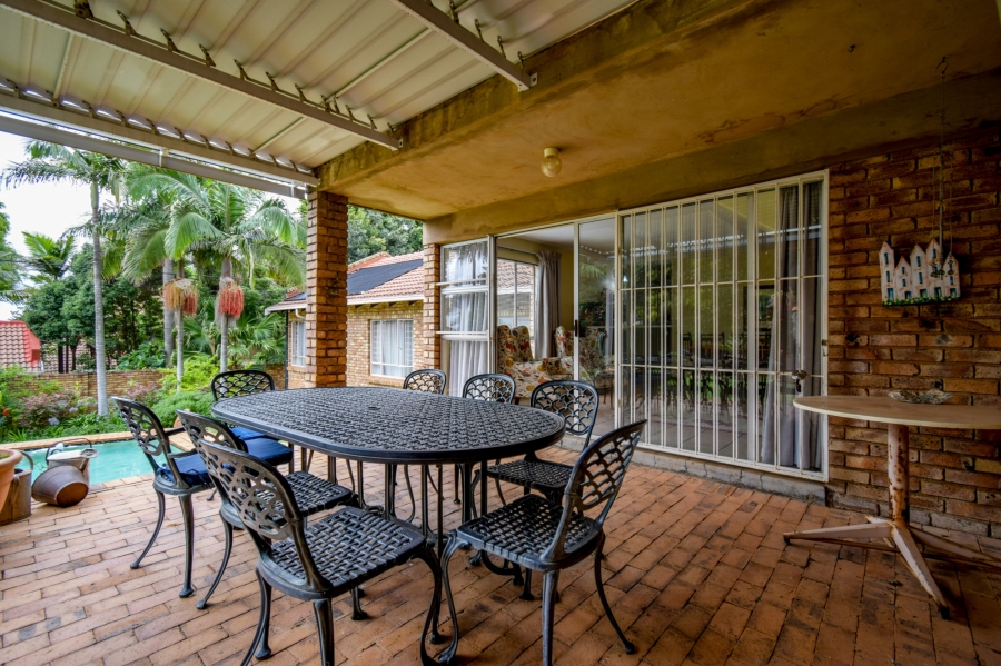 5 Bedroom Property for Sale in Moreleta Park Gauteng