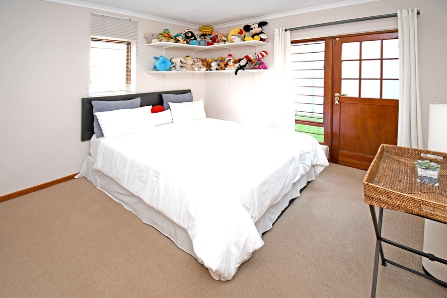 3 Bedroom Property for Sale in Broadacres Gauteng