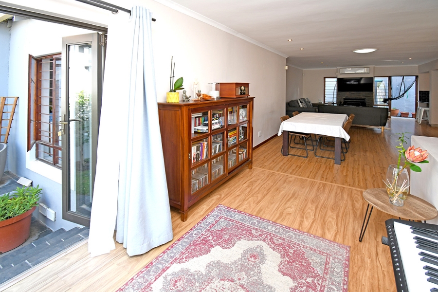 3 Bedroom Property for Sale in Broadacres Gauteng