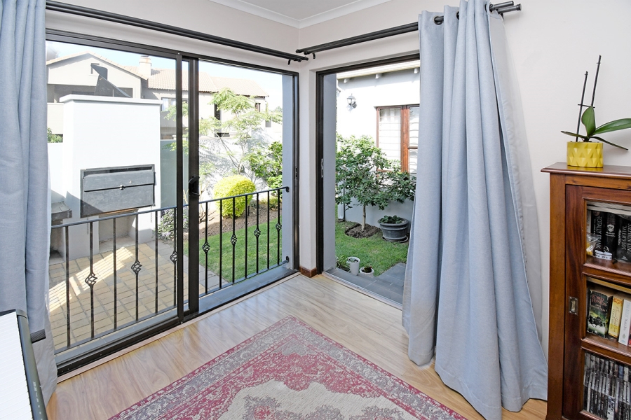 3 Bedroom Property for Sale in Broadacres Gauteng