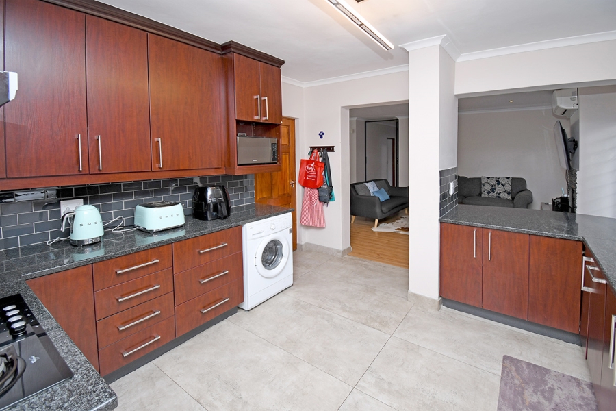 3 Bedroom Property for Sale in Broadacres Gauteng