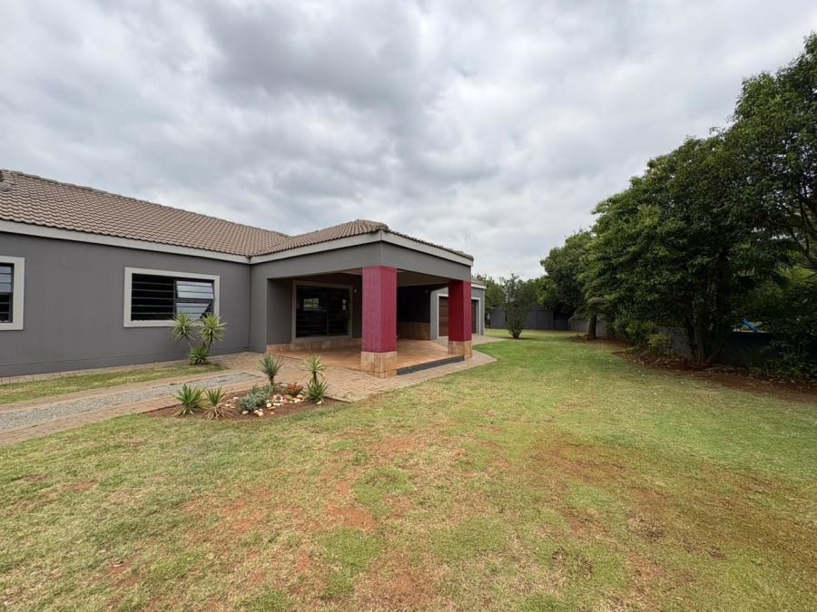 To Let 3 Bedroom Property for Rent in Mantevrede Gauteng