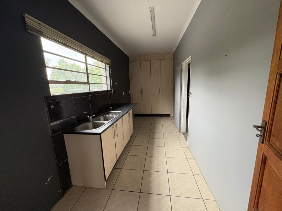 To Let 3 Bedroom Property for Rent in Mantevrede Gauteng