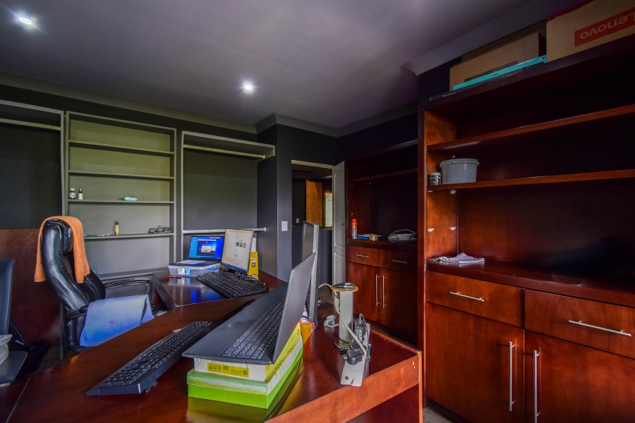 4 Bedroom Property for Sale in Tijger Valley Gauteng