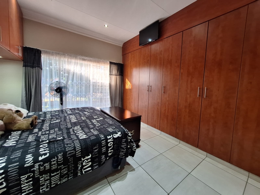 3 Bedroom Property for Sale in Rensburg Gauteng