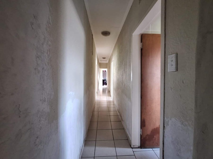 3 Bedroom Property for Sale in Strubenvale Gauteng