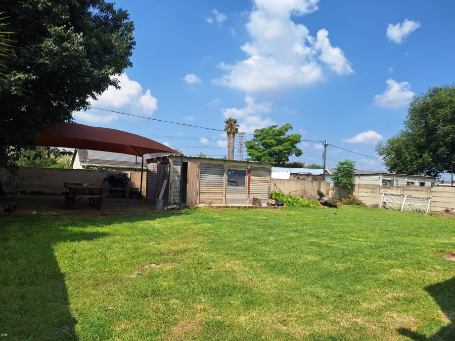 3 Bedroom Property for Sale in Strubenvale Gauteng