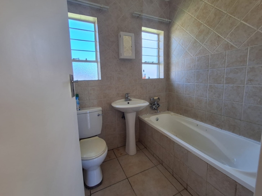 2 Bedroom Property for Sale in Bergsig Gauteng