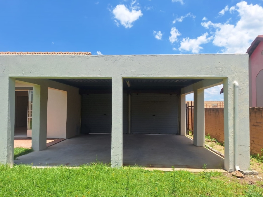 2 Bedroom Property for Sale in Bergsig Gauteng
