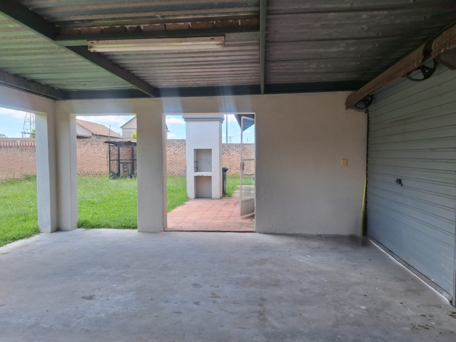 2 Bedroom Property for Sale in Bergsig Gauteng
