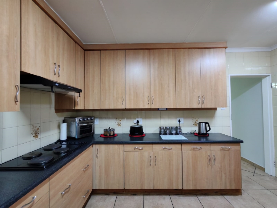 3 Bedroom Property for Sale in Three Rivers Proper Gauteng