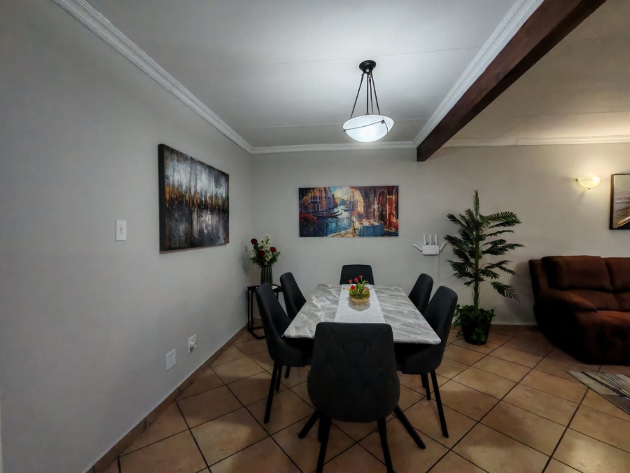 3 Bedroom Property for Sale in Three Rivers Proper Gauteng
