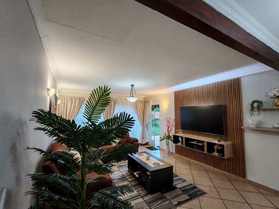 3 Bedroom Property for Sale in Three Rivers Proper Gauteng