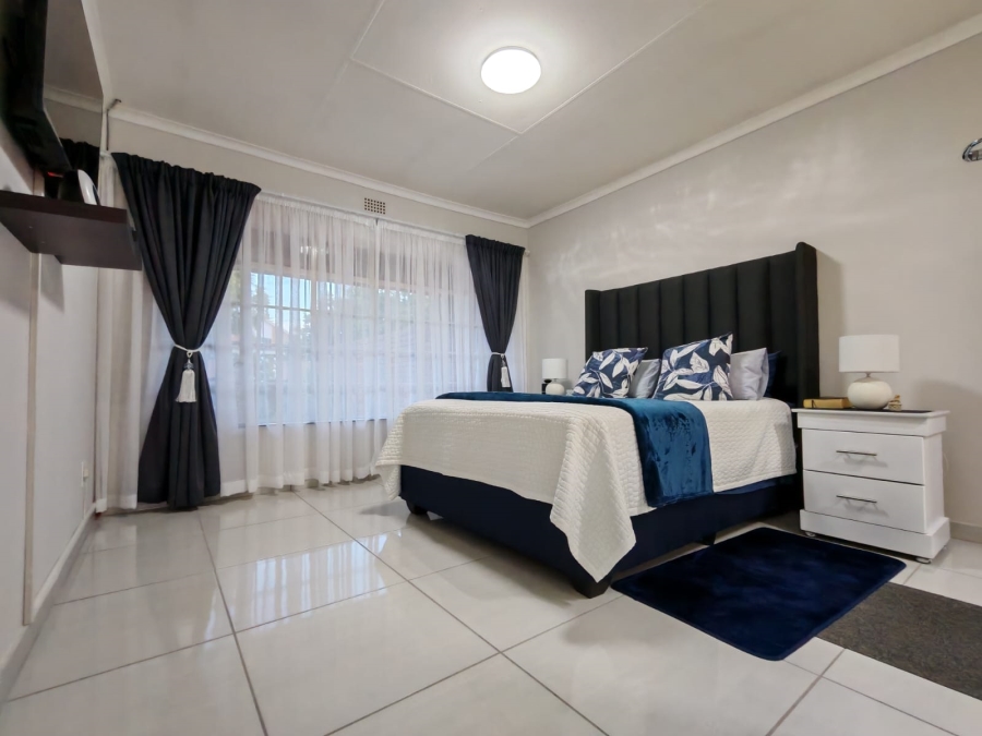 3 Bedroom Property for Sale in Three Rivers Proper Gauteng
