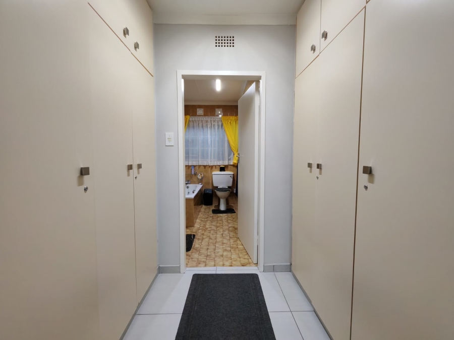 3 Bedroom Property for Sale in Three Rivers Proper Gauteng