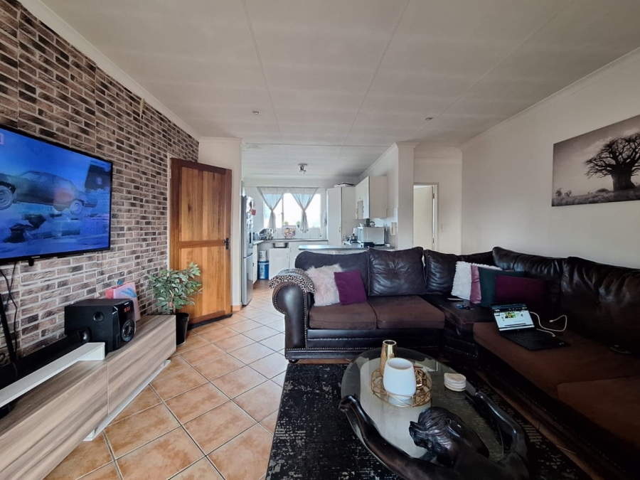 2 Bedroom Property for Sale in Rensburg Gauteng