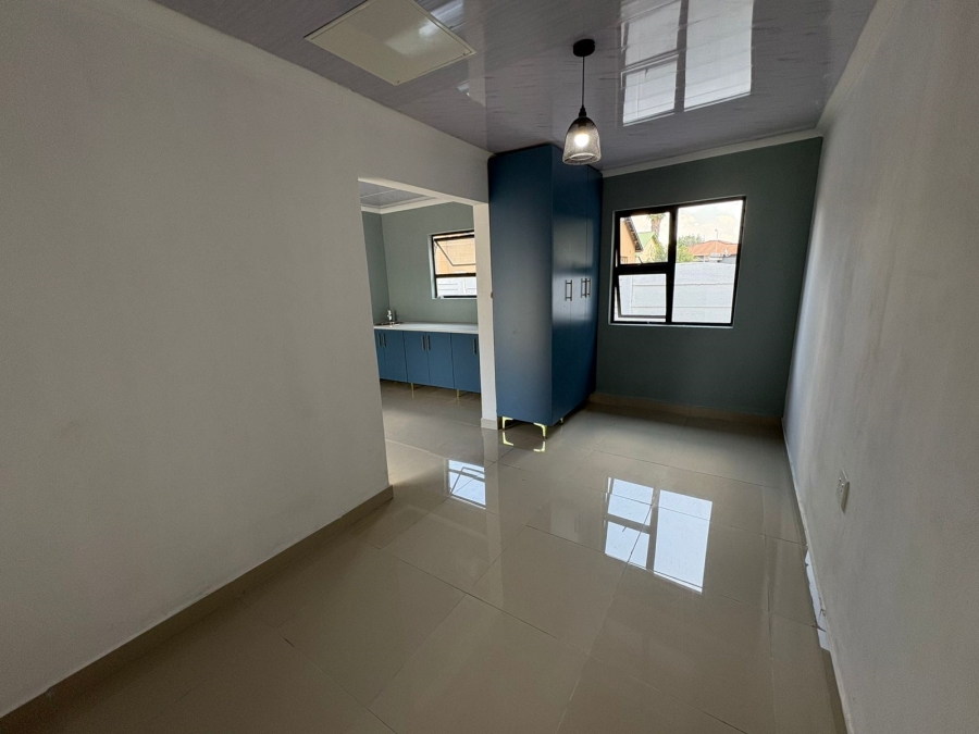 1 Bedroom Property for Sale in Vanderbijlpark CE 2 Gauteng