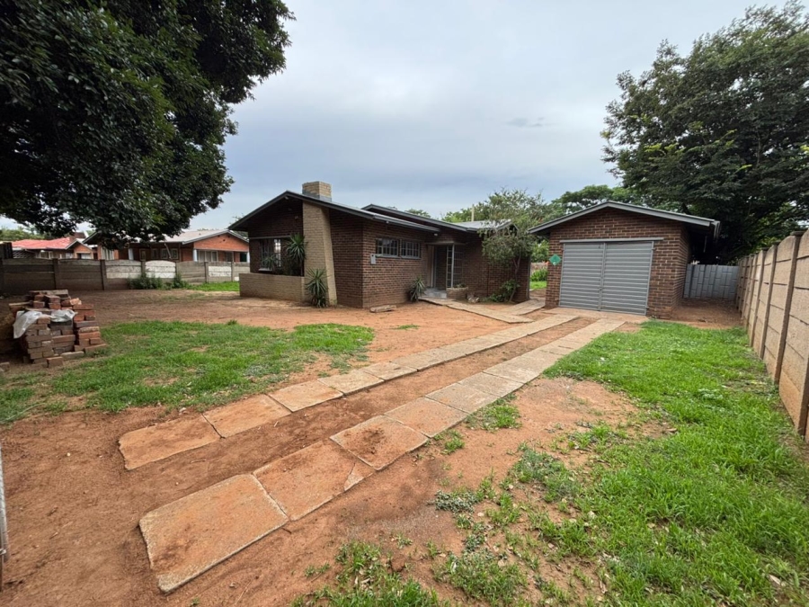 3 Bedroom Property for Sale in Vanderbijlpark CW 5 Gauteng