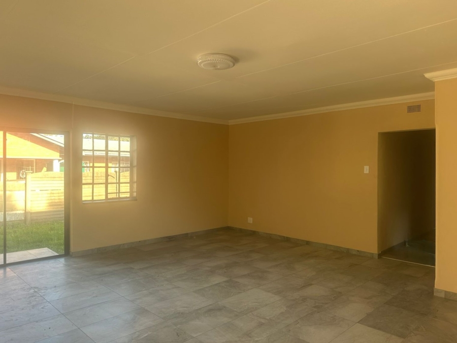 3 Bedroom Property for Sale in Vanderbijlpark CW 5 Gauteng