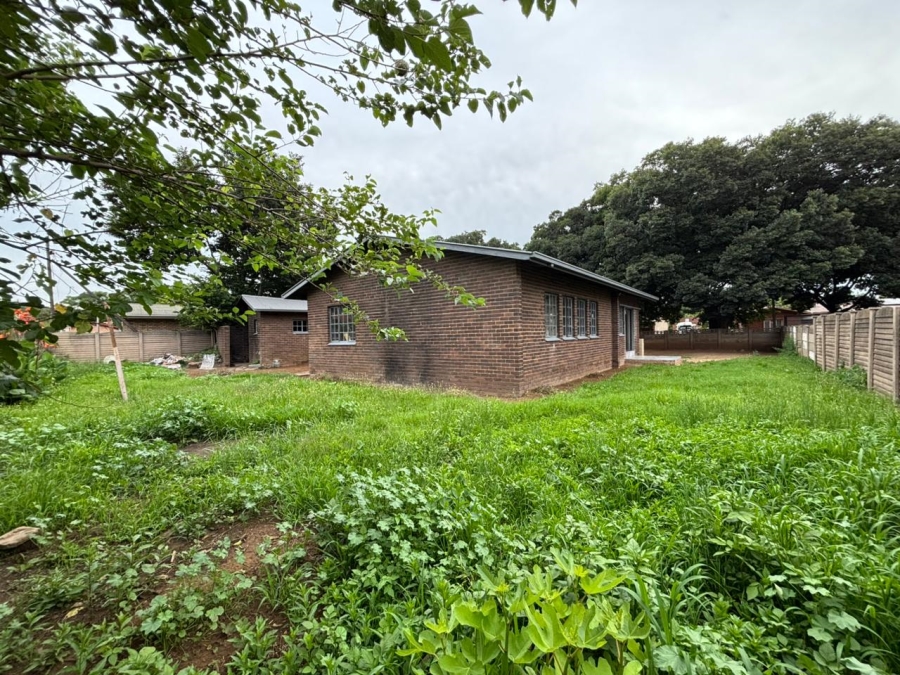 3 Bedroom Property for Sale in Vanderbijlpark CW 5 Gauteng