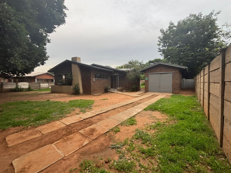 3 Bedroom Property for Sale in Vanderbijlpark CW 5 Gauteng