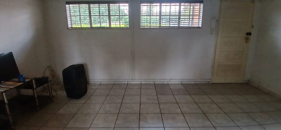 To Let 3 Bedroom Property for Rent in Duncanville Gauteng