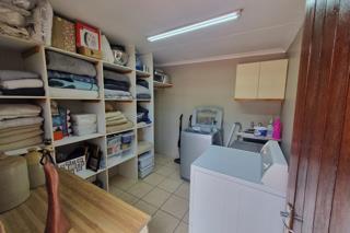 4 Bedroom Property for Sale in Doornpoort Gauteng