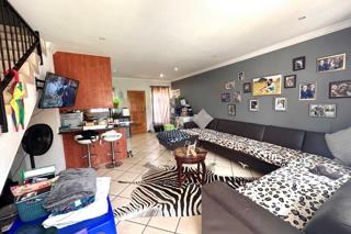 2 Bedroom Property for Sale in Annlin Gauteng