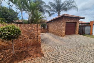 2 Bedroom Property for Sale in Theresa Park Gauteng