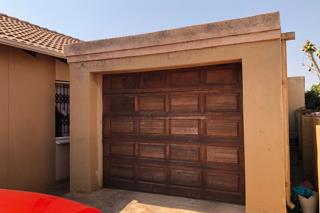 3 Bedroom Property for Sale in Rosslyn Gauteng