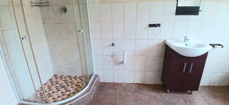 To Let 2 Bedroom Property for Rent in Highbury Gauteng
