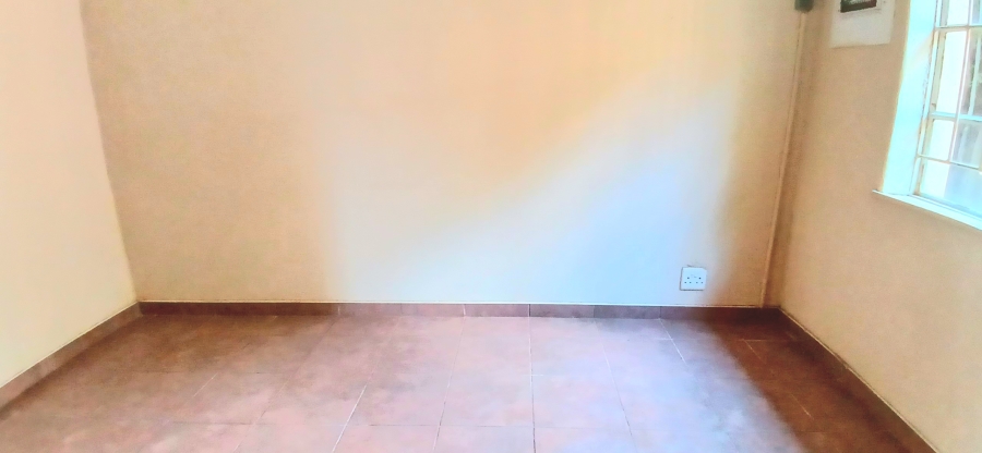 To Let 2 Bedroom Property for Rent in Highbury Gauteng