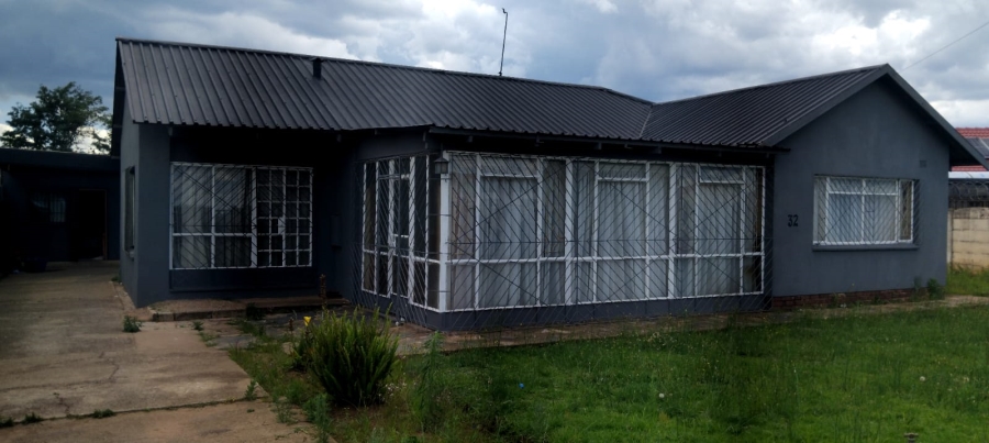 4 Bedroom Property for Sale in Lewisham Gauteng