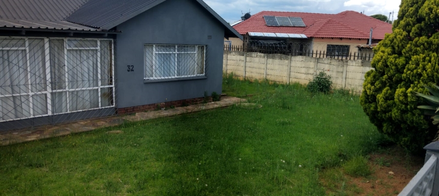 4 Bedroom Property for Sale in Lewisham Gauteng