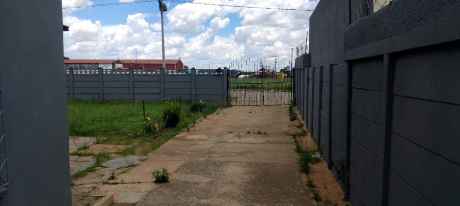 4 Bedroom Property for Sale in Lewisham Gauteng