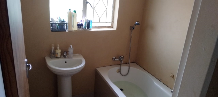 4 Bedroom Property for Sale in Lewisham Gauteng