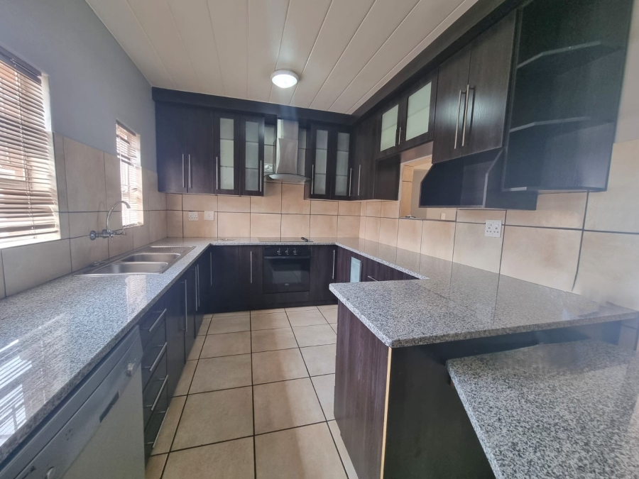 3 Bedroom Property for Sale in Arcon Park Gauteng