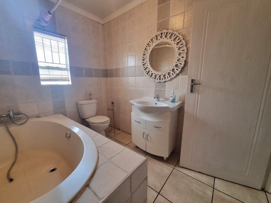 3 Bedroom Property for Sale in Arcon Park Gauteng