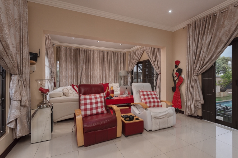 4 Bedroom Property for Sale in Aspen Hills Gauteng