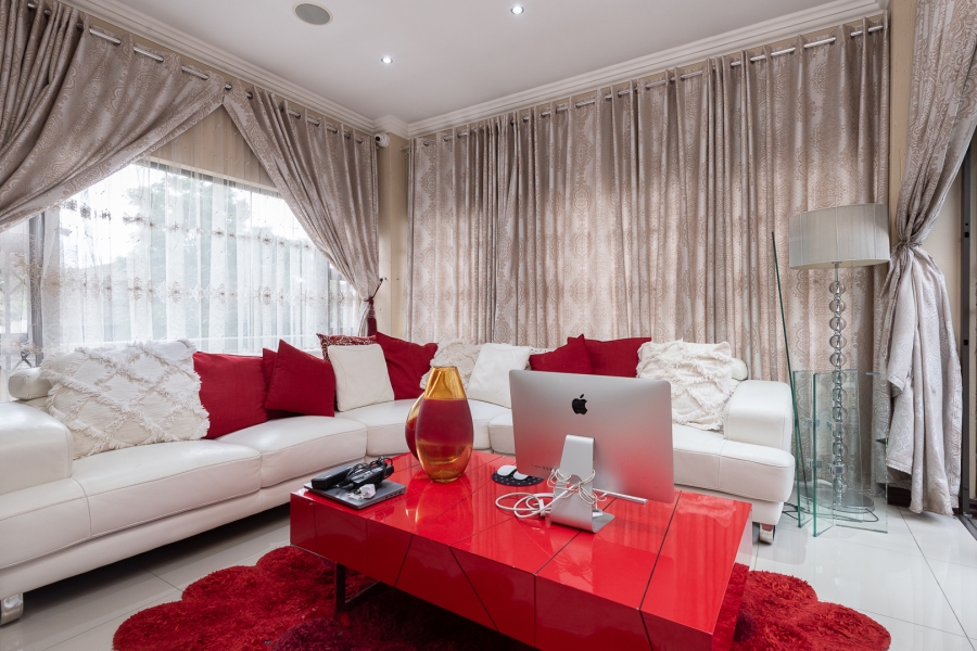 4 Bedroom Property for Sale in Aspen Hills Gauteng