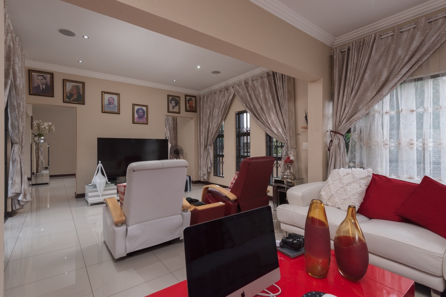 4 Bedroom Property for Sale in Aspen Hills Gauteng