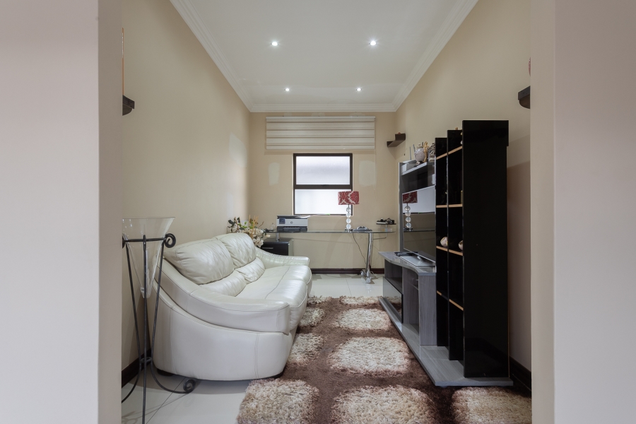 4 Bedroom Property for Sale in Aspen Hills Gauteng